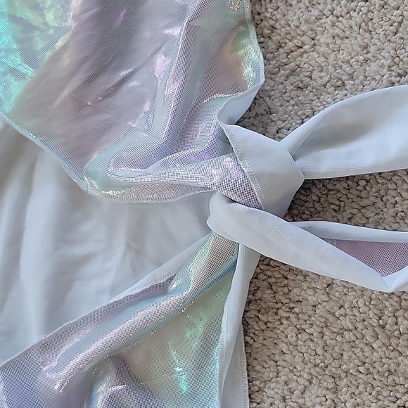 Iridescent tie halter top with flare sleeves, crop top - Picture 5 of 5